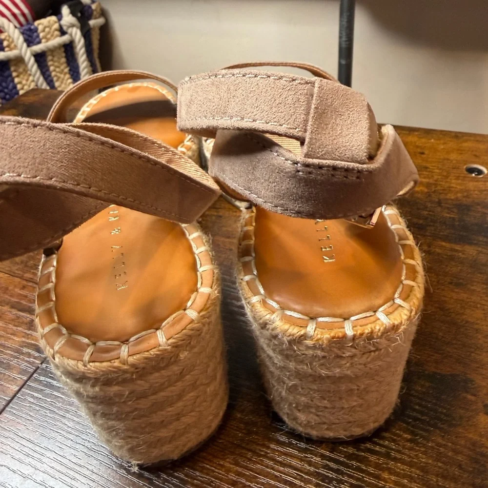 Kelly & Katie Faydrena espadrille wedge sandals microsuede strap size 9